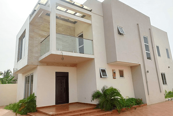 4 Bedroom House For Sale at Lakeside Estate
