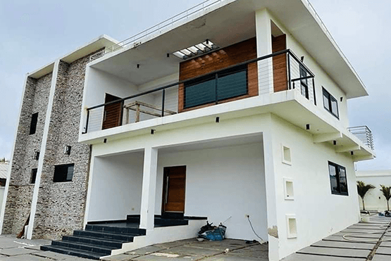 4 Bedroom House with Boys Quarters For Sale at Bortianor