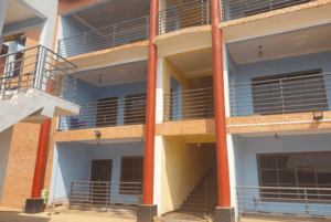 Chamber and Hall Apartment For Rent at Botwe