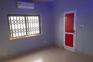 Chamber and Hall Self-contained For Rent at Spintex