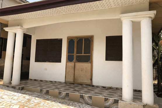 Chamber and Hall Apartment For Rent at Awoshie